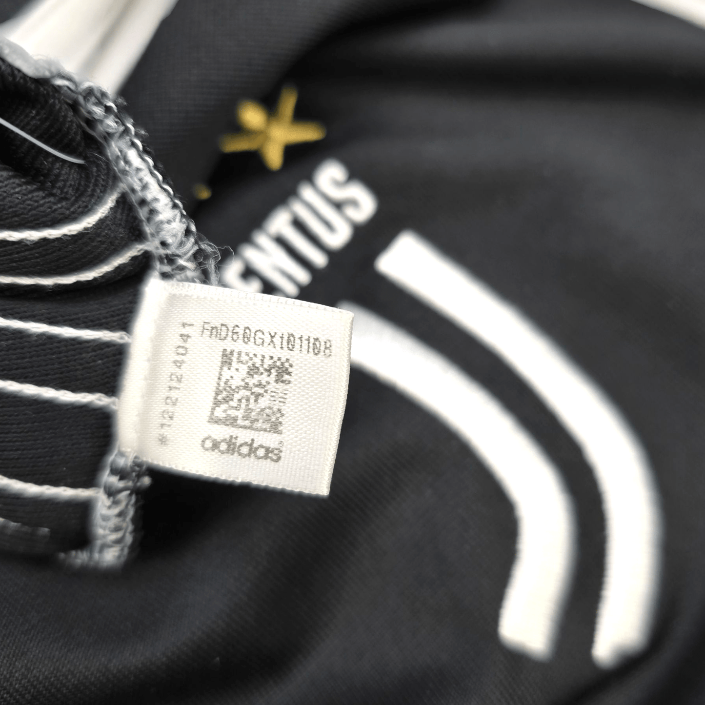 2019/20 Juventus Home Football Shirt (M) Adidas #7 Ronaldo