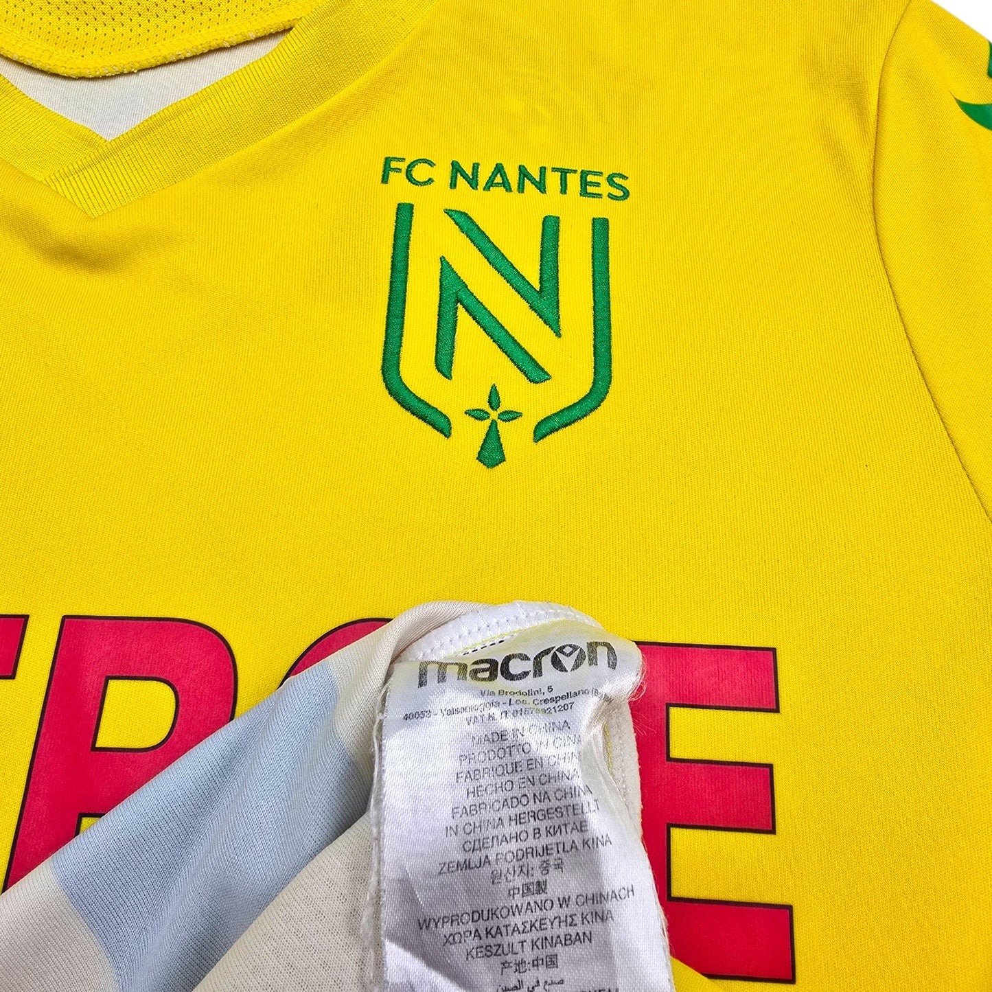 2020/21 Nantes Home Football Shirt (S) Macron