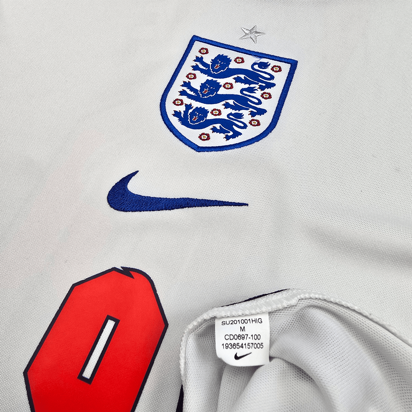 2020/22 England Home Football Shirt (M) Nike #9 Kane