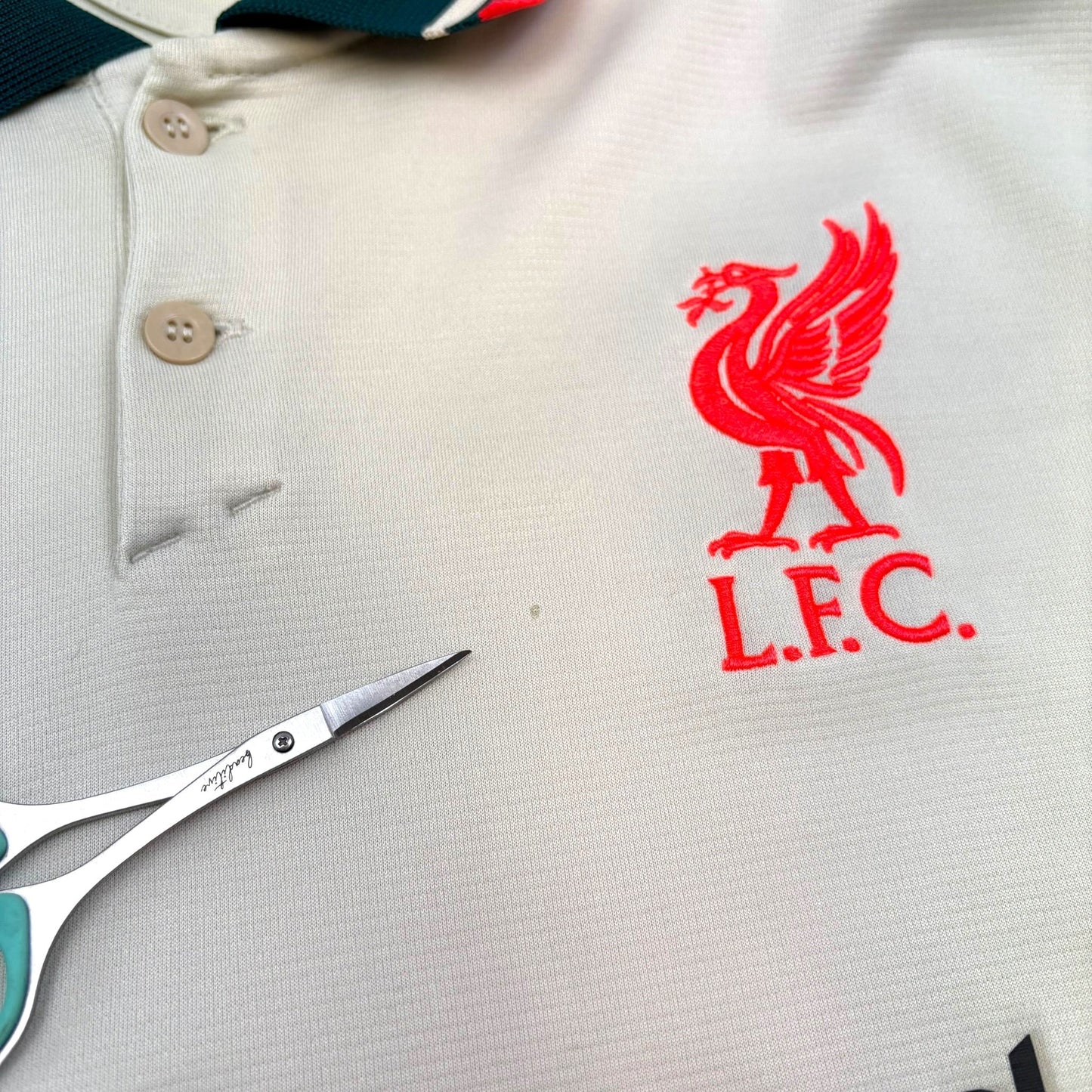 2021/22 Liverpool Away Football Shirt (L) Nike #10 Mane