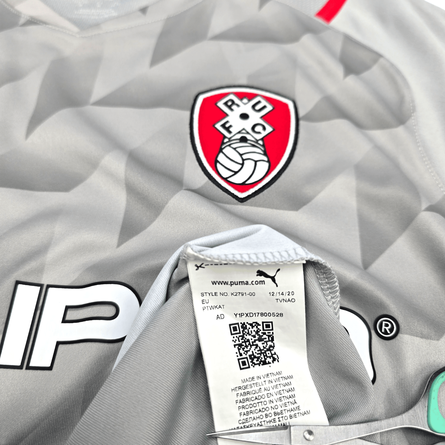 2021/22 Rotherham United Away Football Shirt (M) Puma