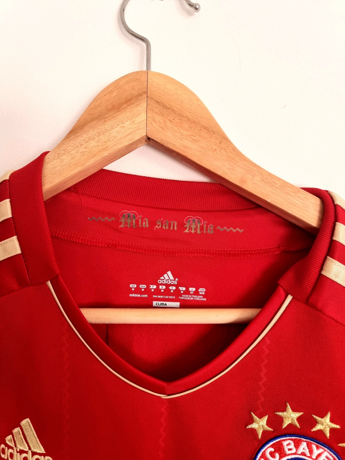 Adidas Bayern Munich 11/12 Home Shirt Medium