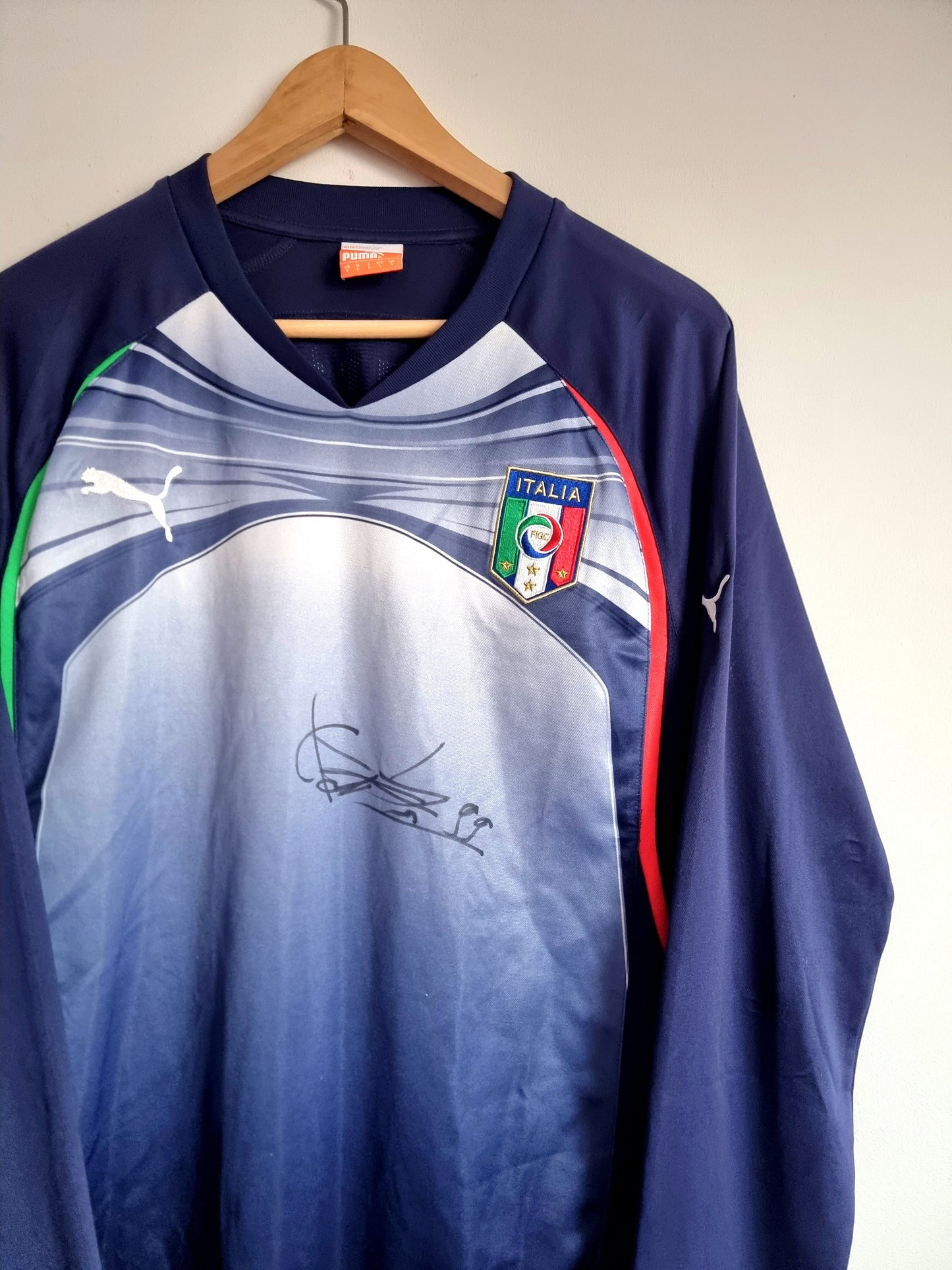 Puma Italy 11/12 Signed Long Sleeve Training Top Large