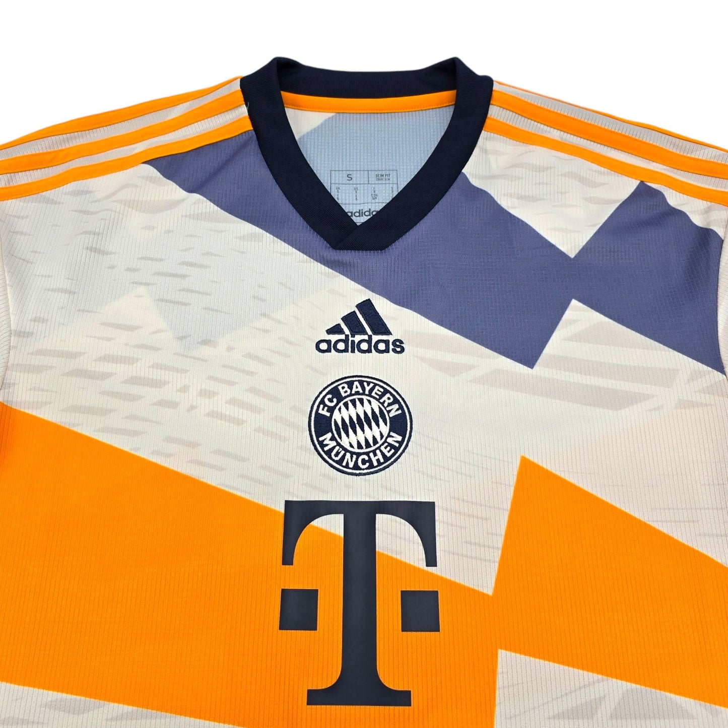 2022/23 Bayern Munich Fourth Football Shirt (S) Adidas (Special Edition)