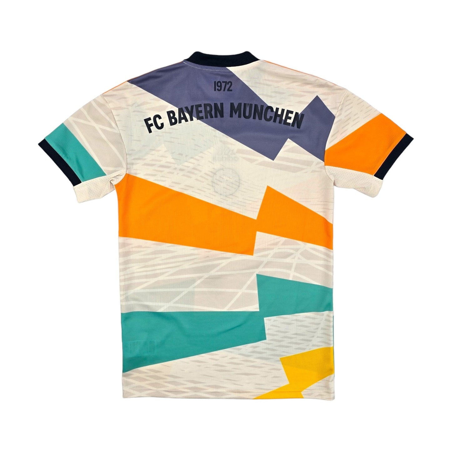 2022/23 Bayern Munich Fourth Football Shirt (S) Adidas (Special Edition)