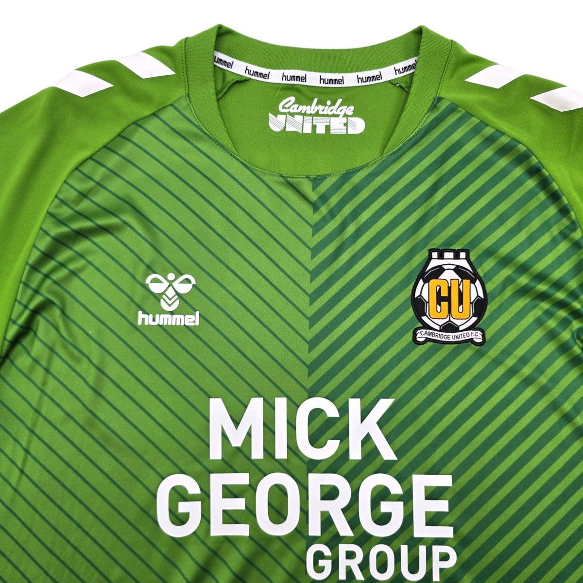 2022/23 Cambridge United Goal Keeper Football Shirt (L) Hummel #1 Mitov