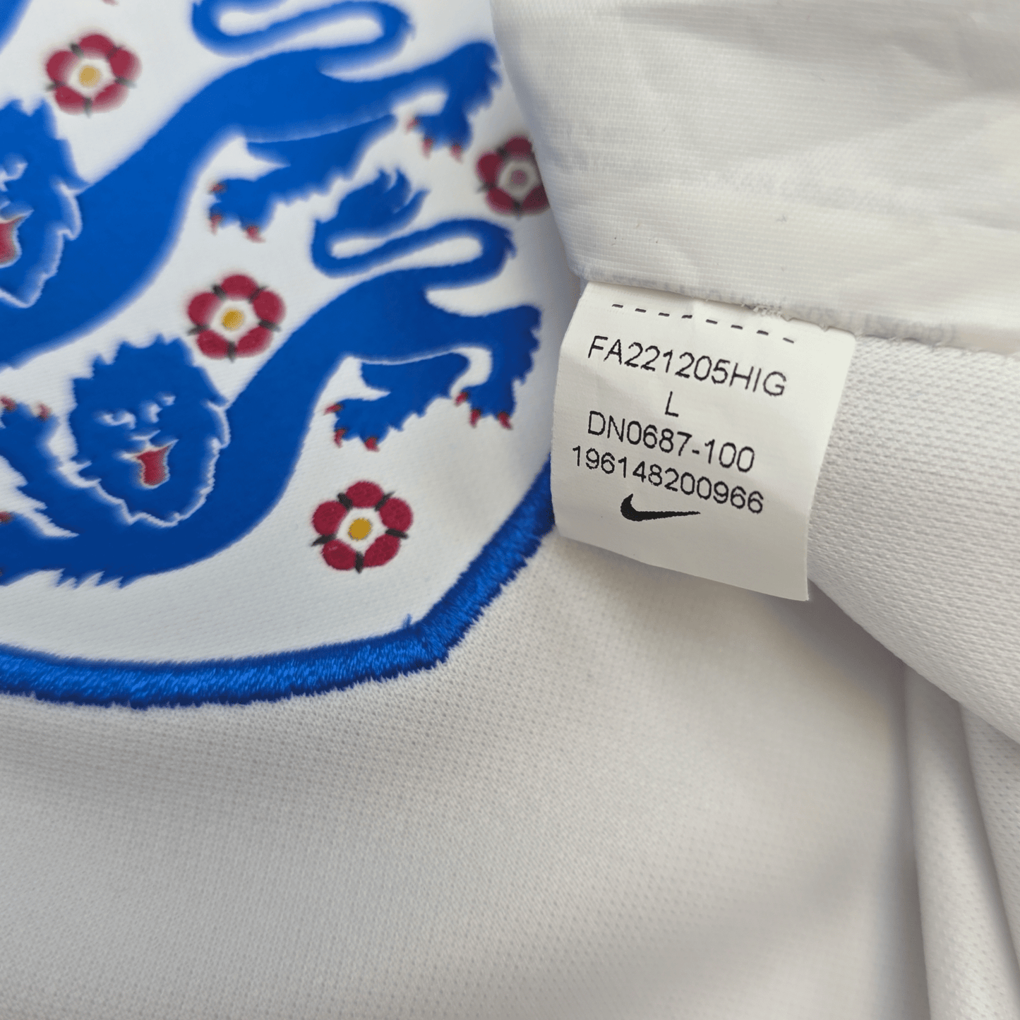 2022/23 England Home Football Shirt (L) Nike #9 Kane