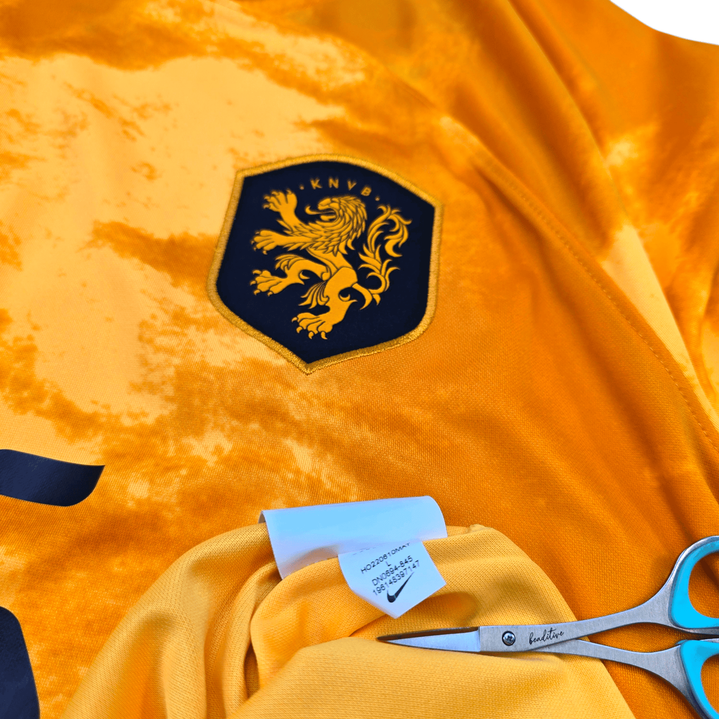 2022/23 Holland Home Football Shirt (L) Nike #25 Xavi