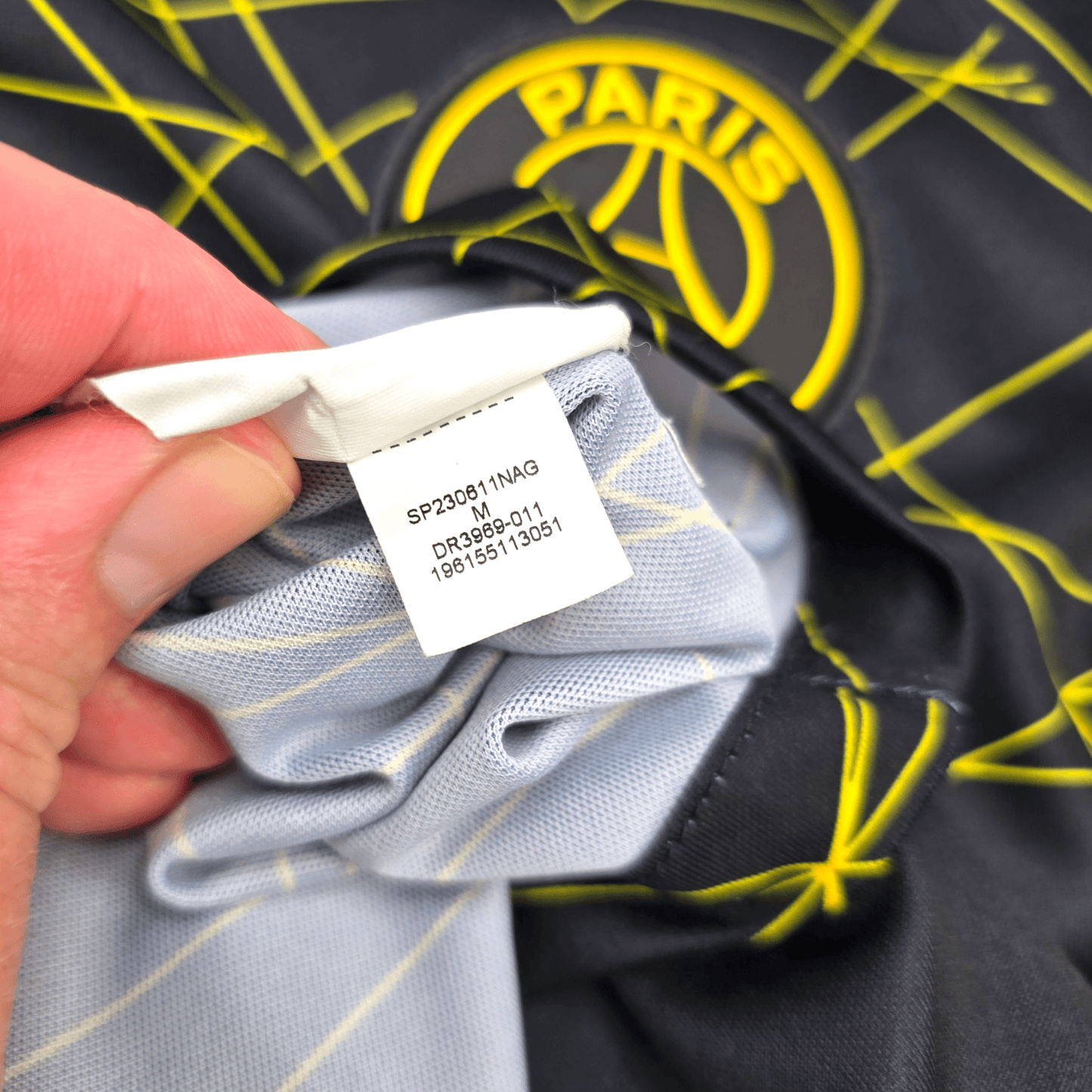 2022/23 PSG Fourth Football Shirt (M) Jordan #7 Mbappe