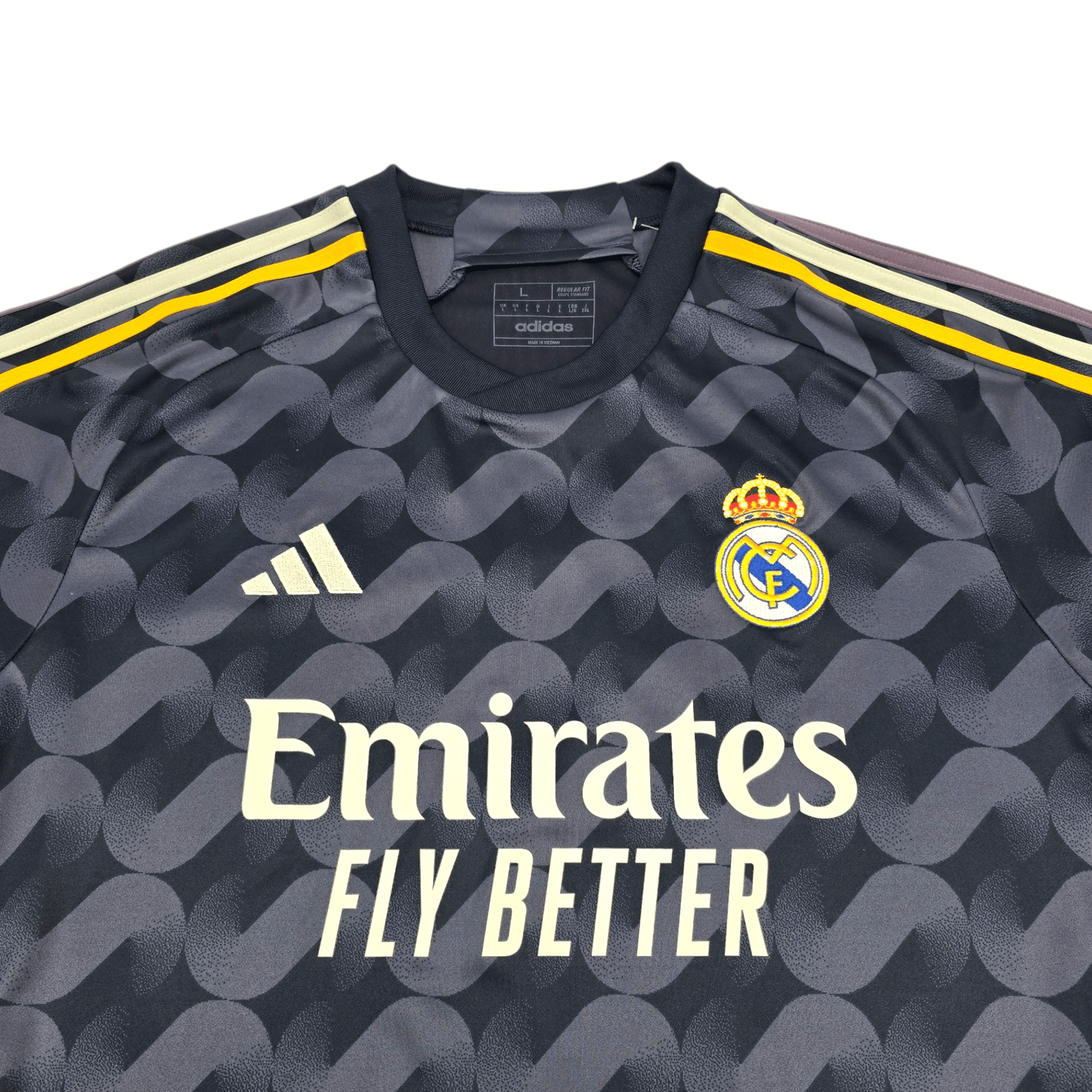 2023/24 Real Madrid Away Football Shirt (L) Adidas #5 Bellingham