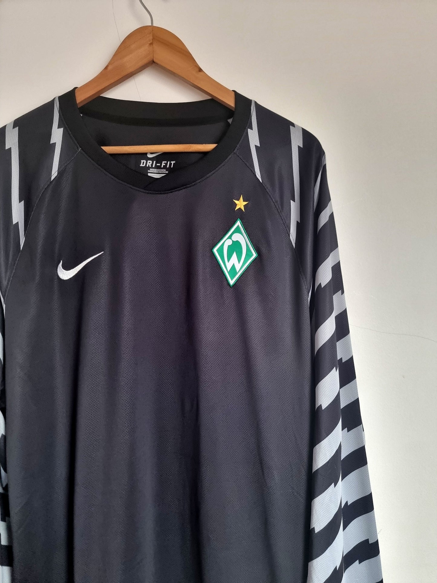 Nike Werder Bremen 10/11 Long Sleeve Player Spec Goalkeeper Shirt XXL
