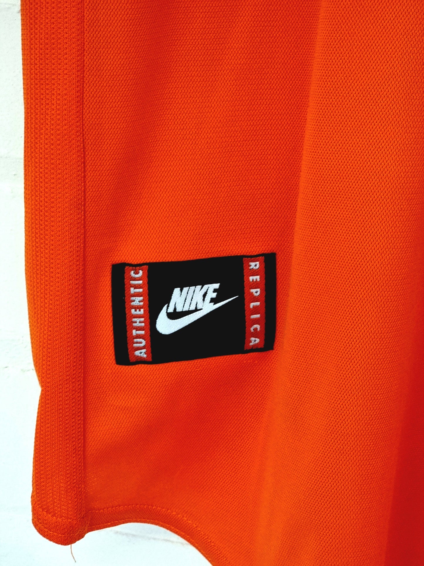 Nike Netherlands 97/98 '8 (Bergkamp)' Home Shirt Medium
