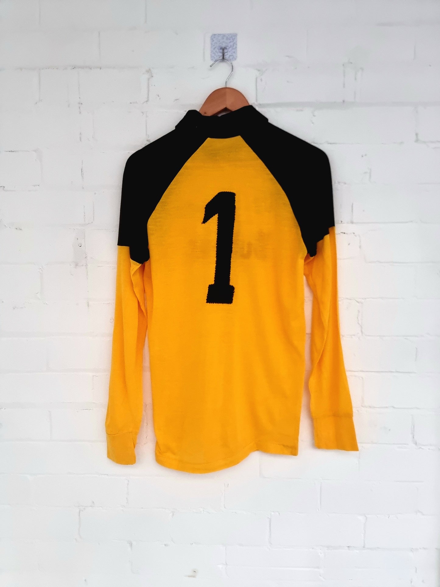 Ennerre Napoli 86/87 '1 (Garella)' Long Sleeve Acrylic Goalkeeper Shirt 46