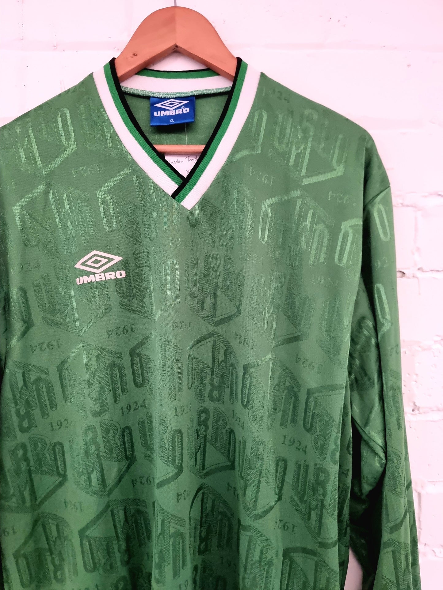 Umbro Vintage 90s Long Sleeve Template Shirt XL