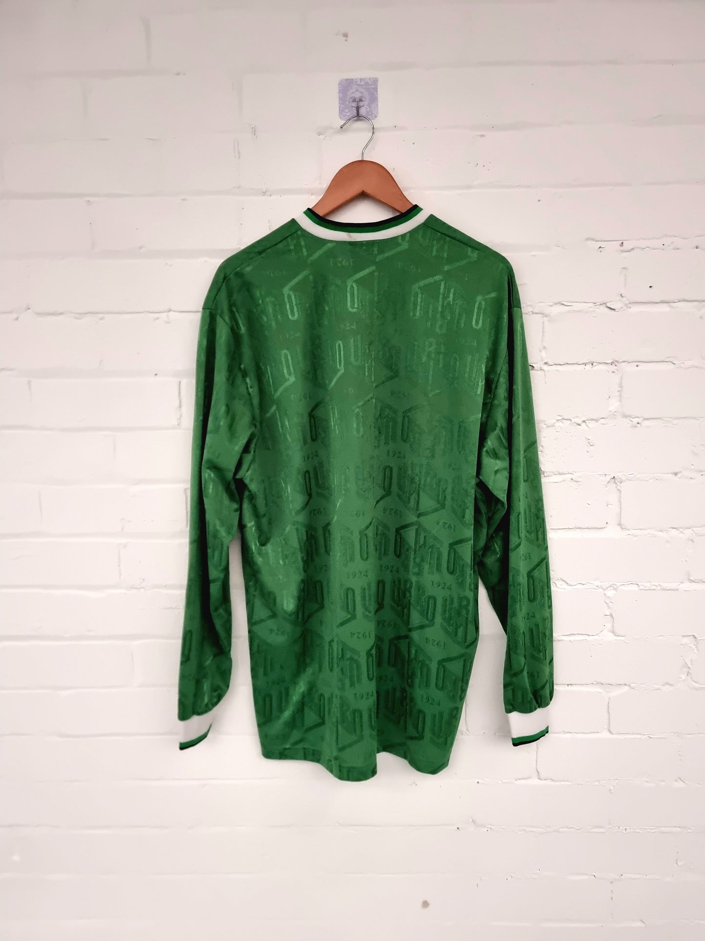 Umbro Vintage 90s Long Sleeve Template Shirt XL