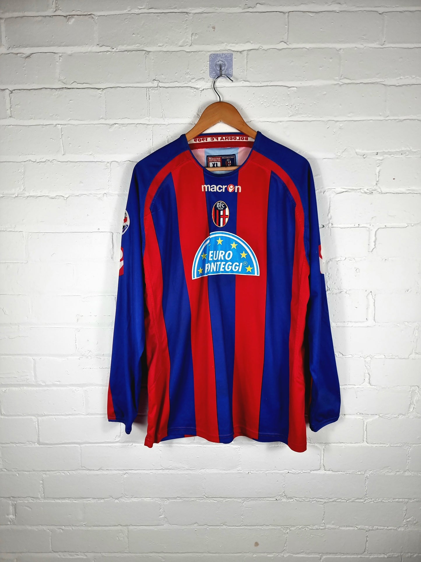 Macron Bologna 05/06 'Smit 17' Long Sleeve Match Issue Home Shirt & Shorts XL / Large