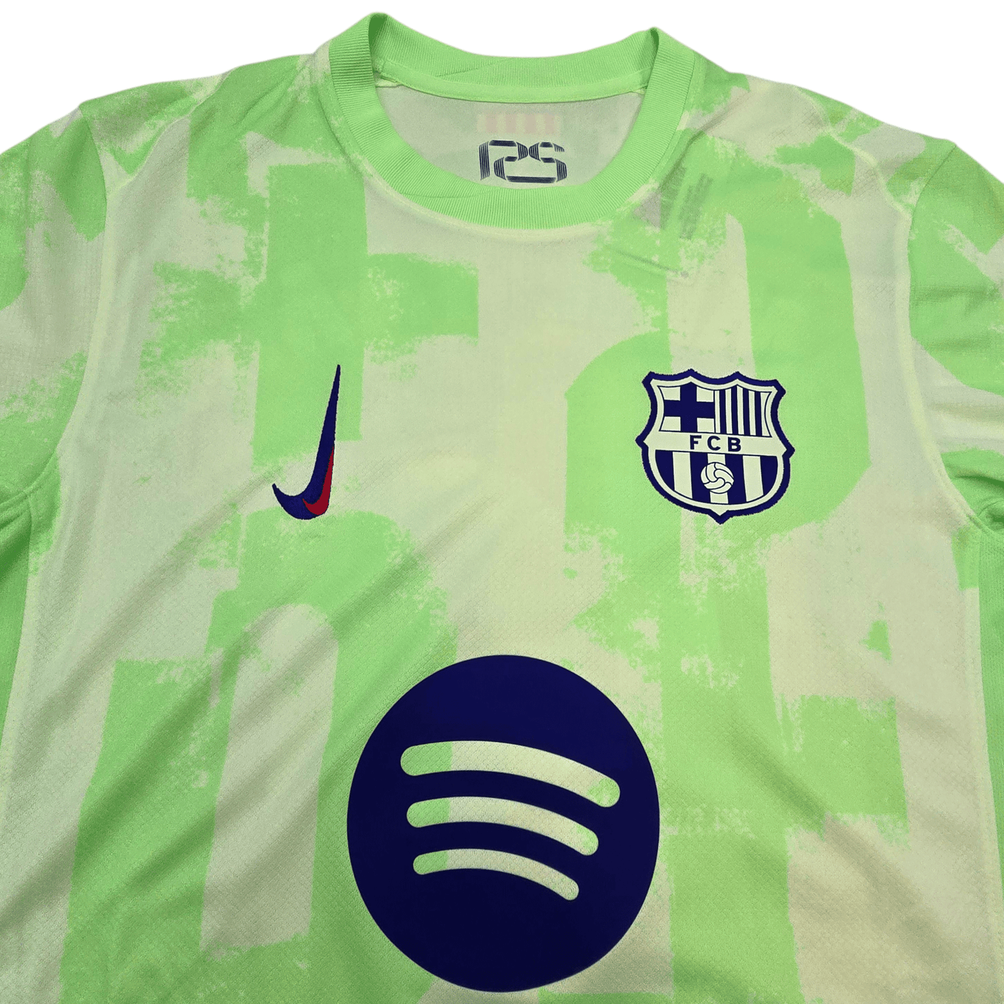 2024/25 Barcelona Third Football Shirt (S) Nike #19 Lamine Yamal