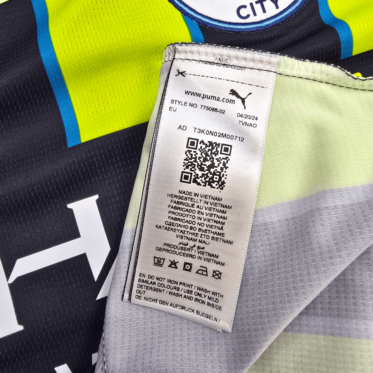 2024/25 Manchester City Away Football Shirt (L) Puma #11 Doku (BNWTs)