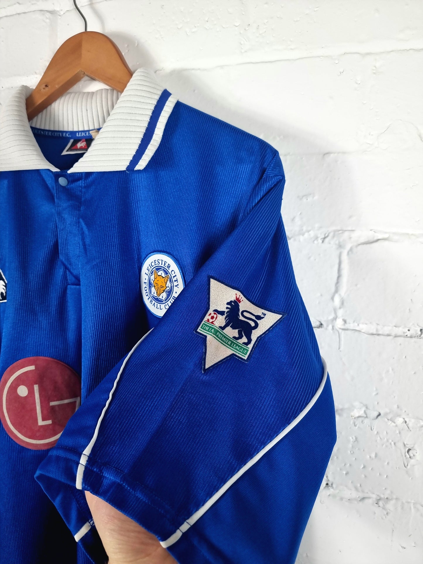 Le Coq Sportif Leicester City 2001/02 'Scowcroft 10' Signed Home Shirt XL