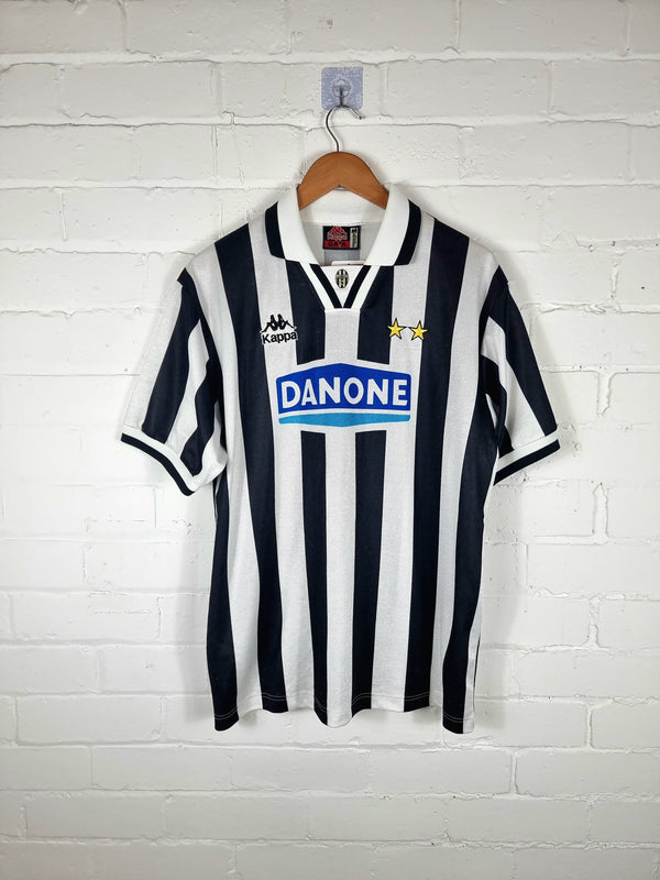 Kappa Juventus 1994/95 Home Shirt Medium