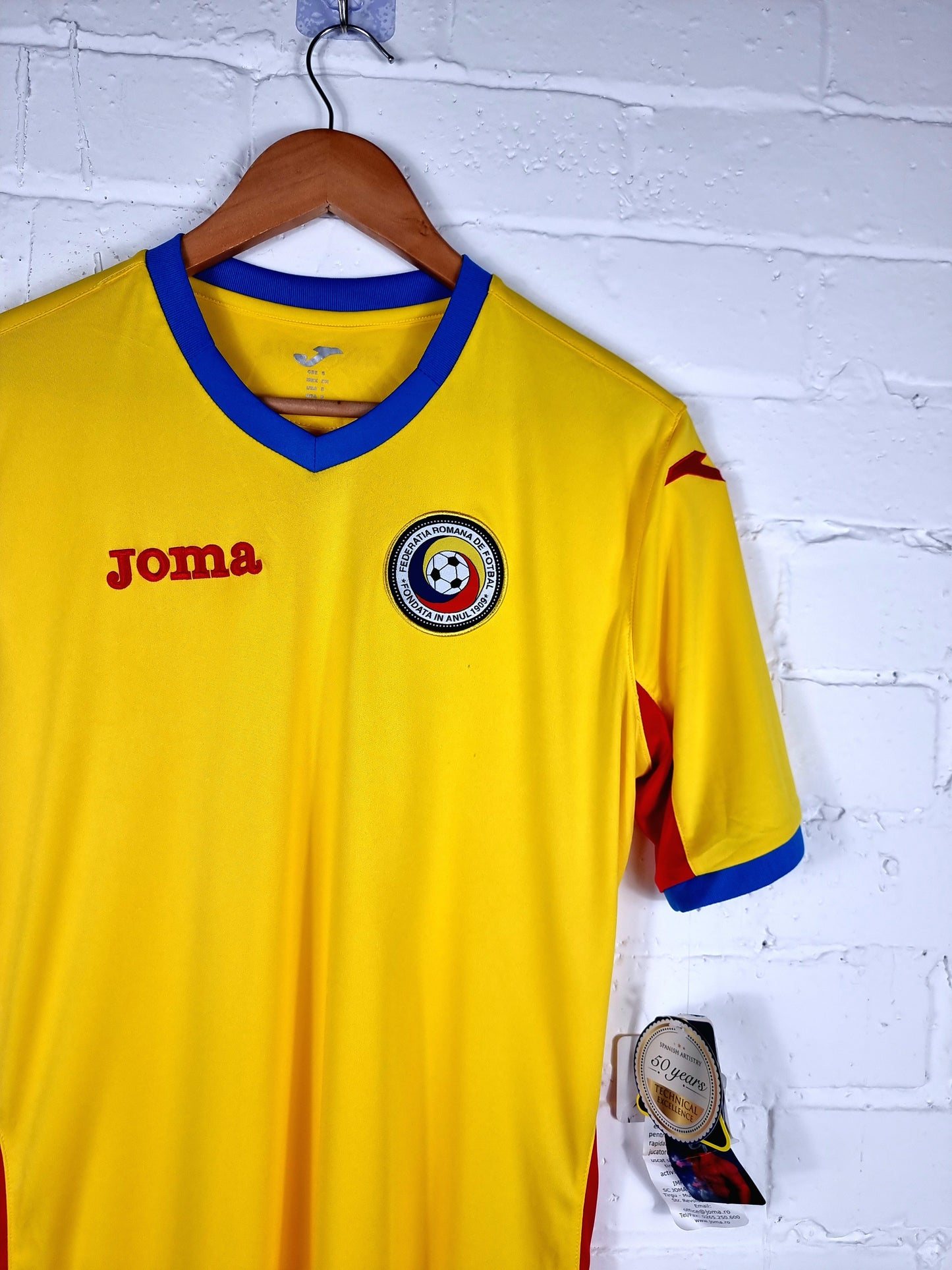 Joma Romania 2015/16 BNWT Home Shirt Small