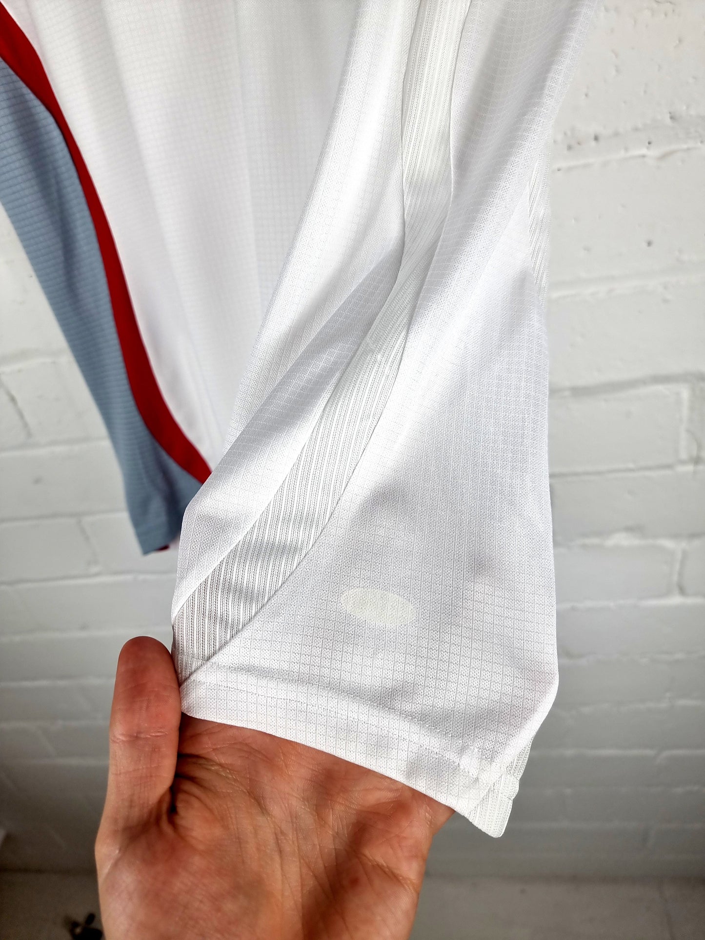 Adidas FC Nurnberg 2006/07 Away Shirt Small