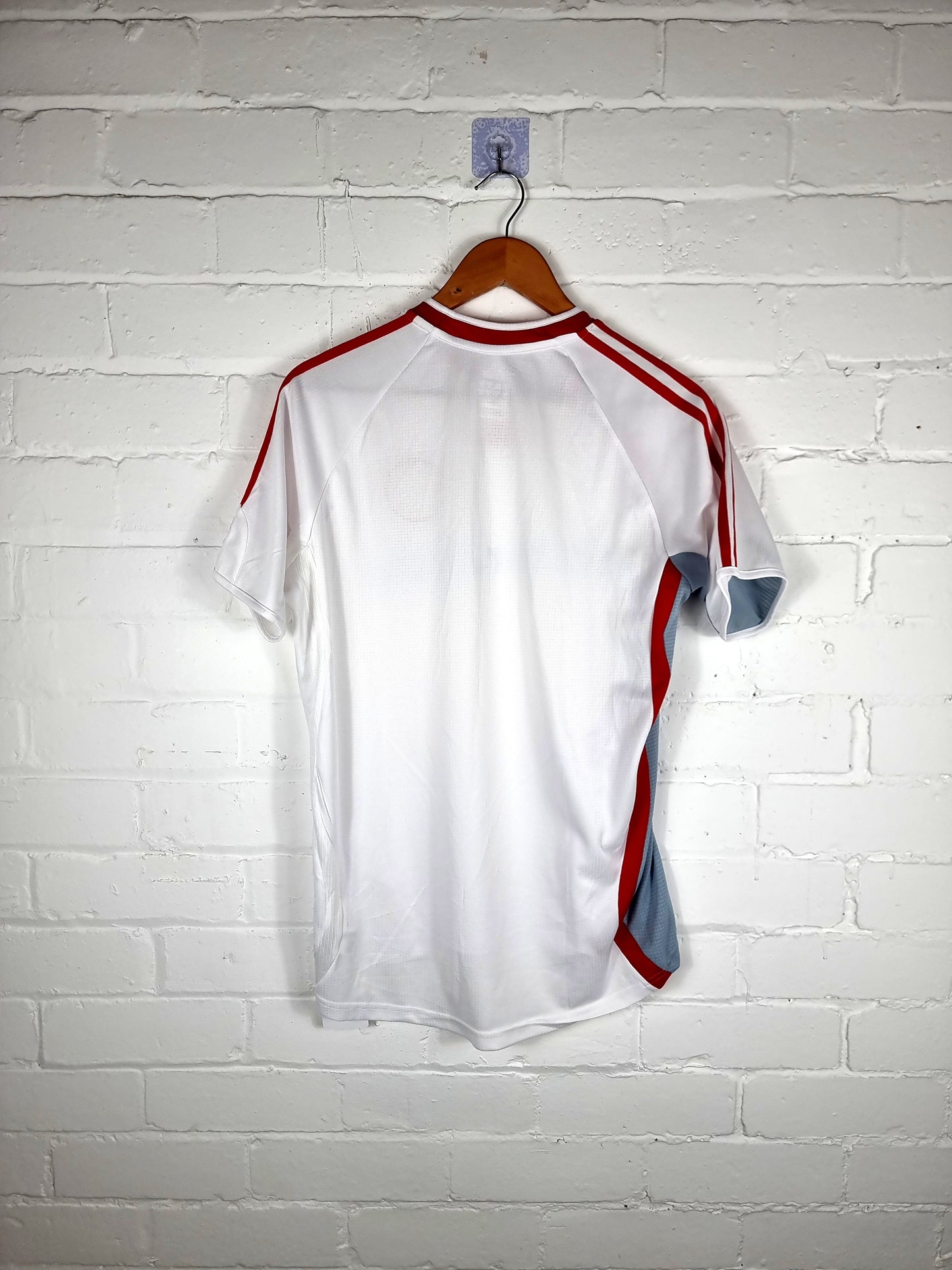Adidas FC Nurnberg 2006/07 Away Shirt Small