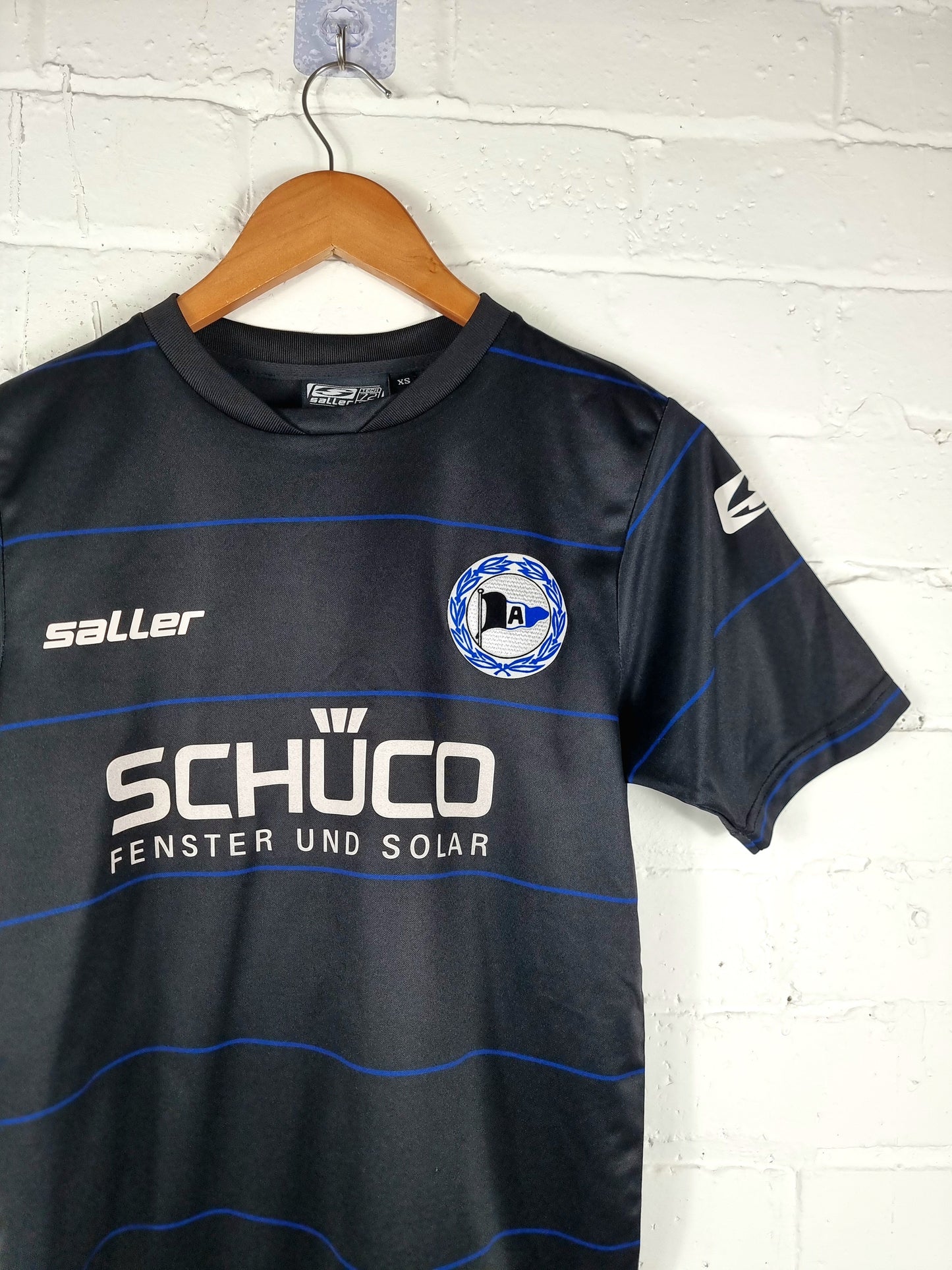 Saller Arminia Bielefeld 2010/11 'Lorenz 7' Away Shirt XS