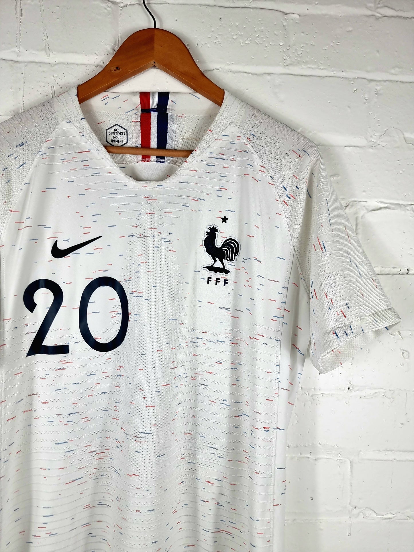 Nike France 2018/19 'Thauvin 20' Player Spec Away Shirt Large