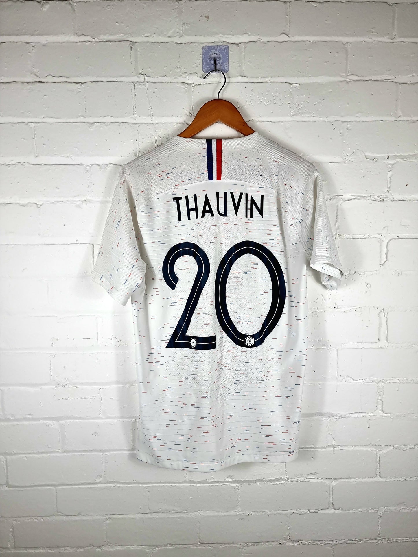 Nike France 2018/19 'Thauvin 20' Player Spec Away Shirt Large