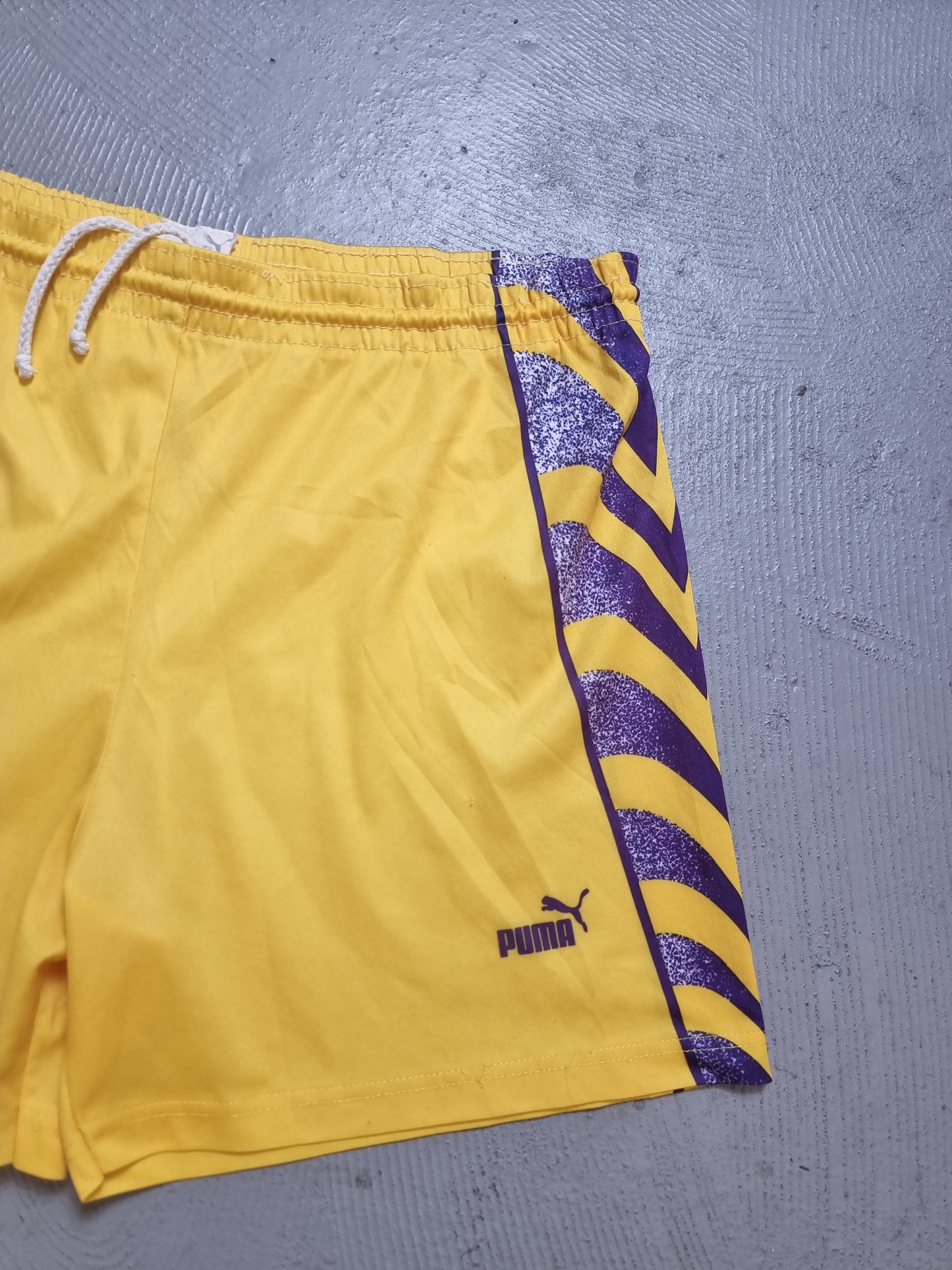 Puma Parma 1995/97 Away Shorts Small