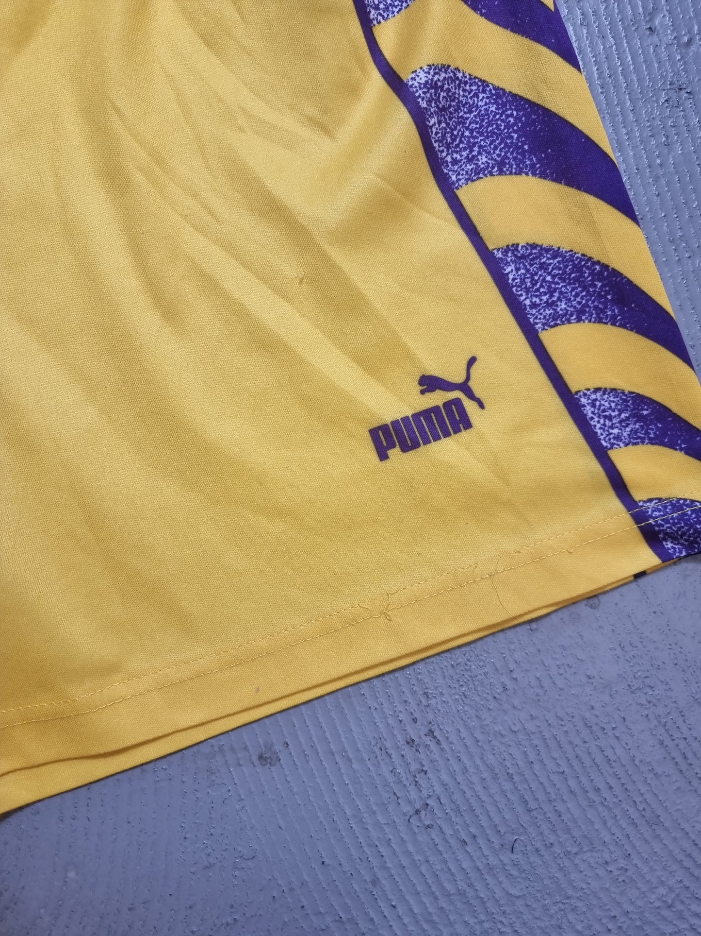 Puma Parma 1995/97 Away Shorts Small