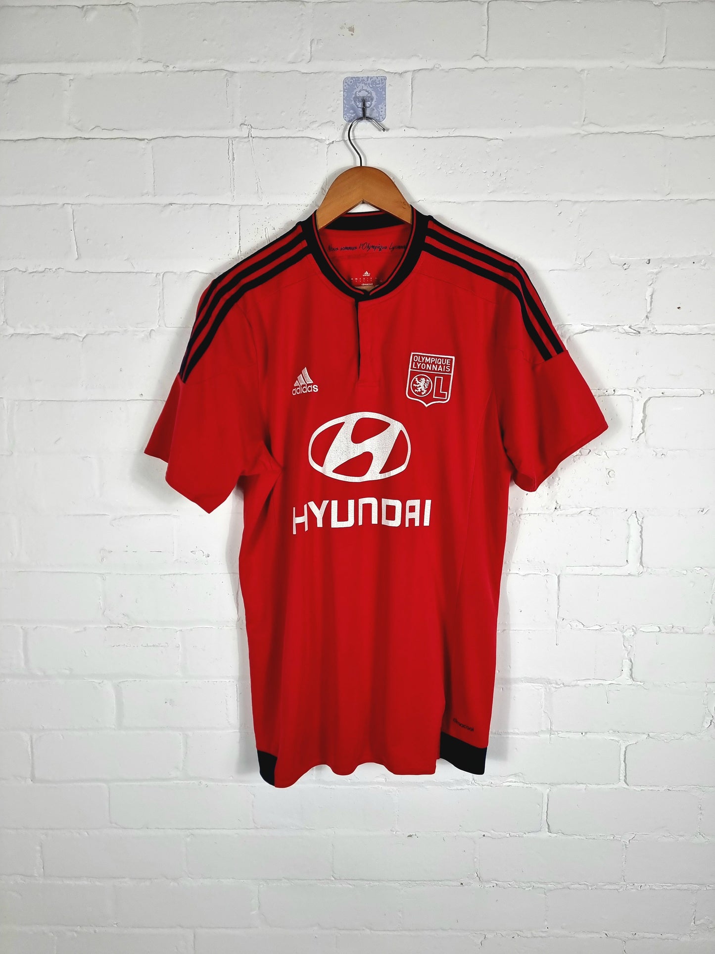 Adidas Lyon 2015/16 Away Shirt Large
