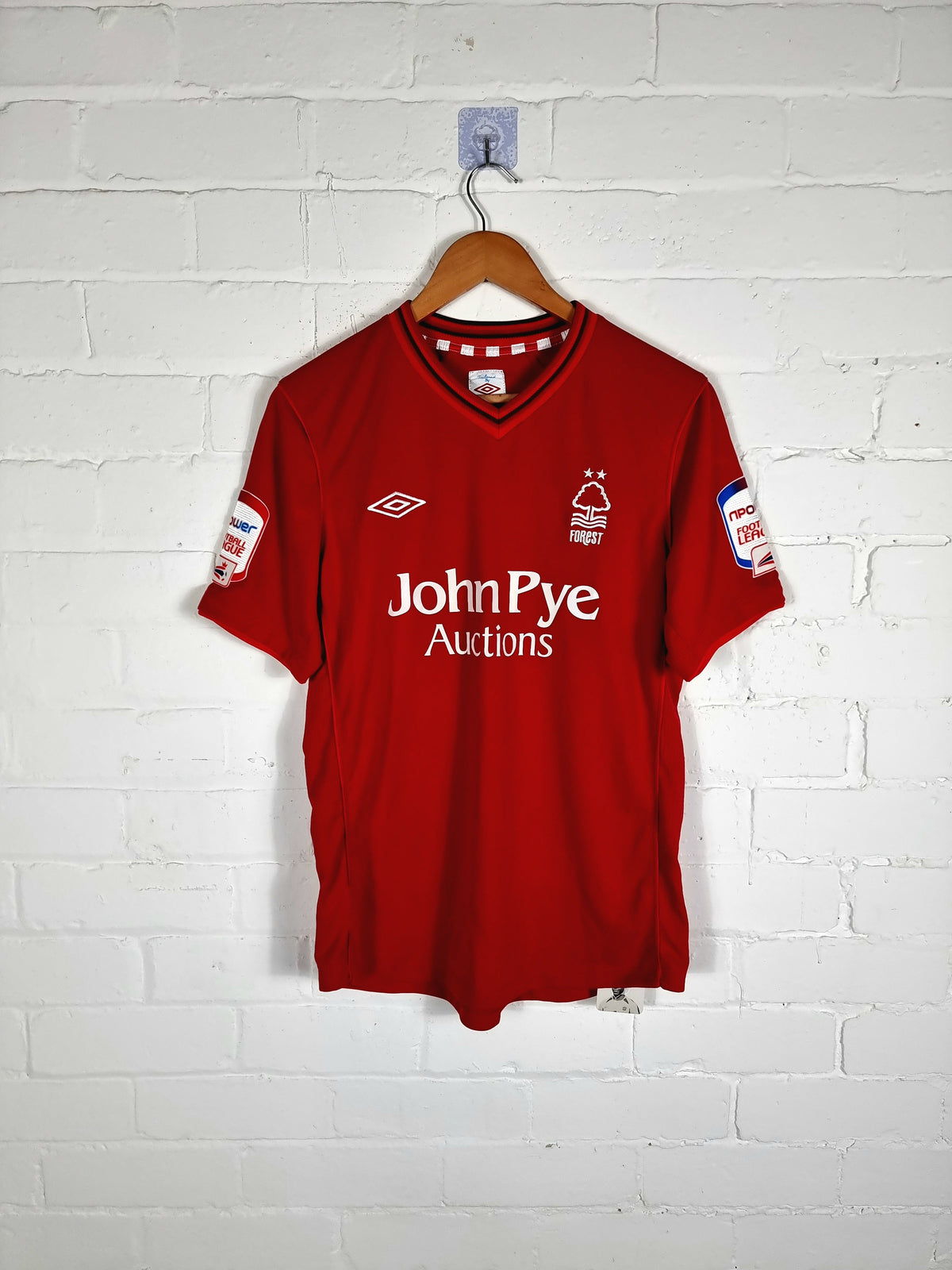 Umbro Nottingham Forest 2012/13 'Cox 19' Signed Home Shirt Large