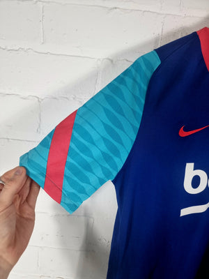 Nike Barcelona 2021/22 Training Shirt Medium
