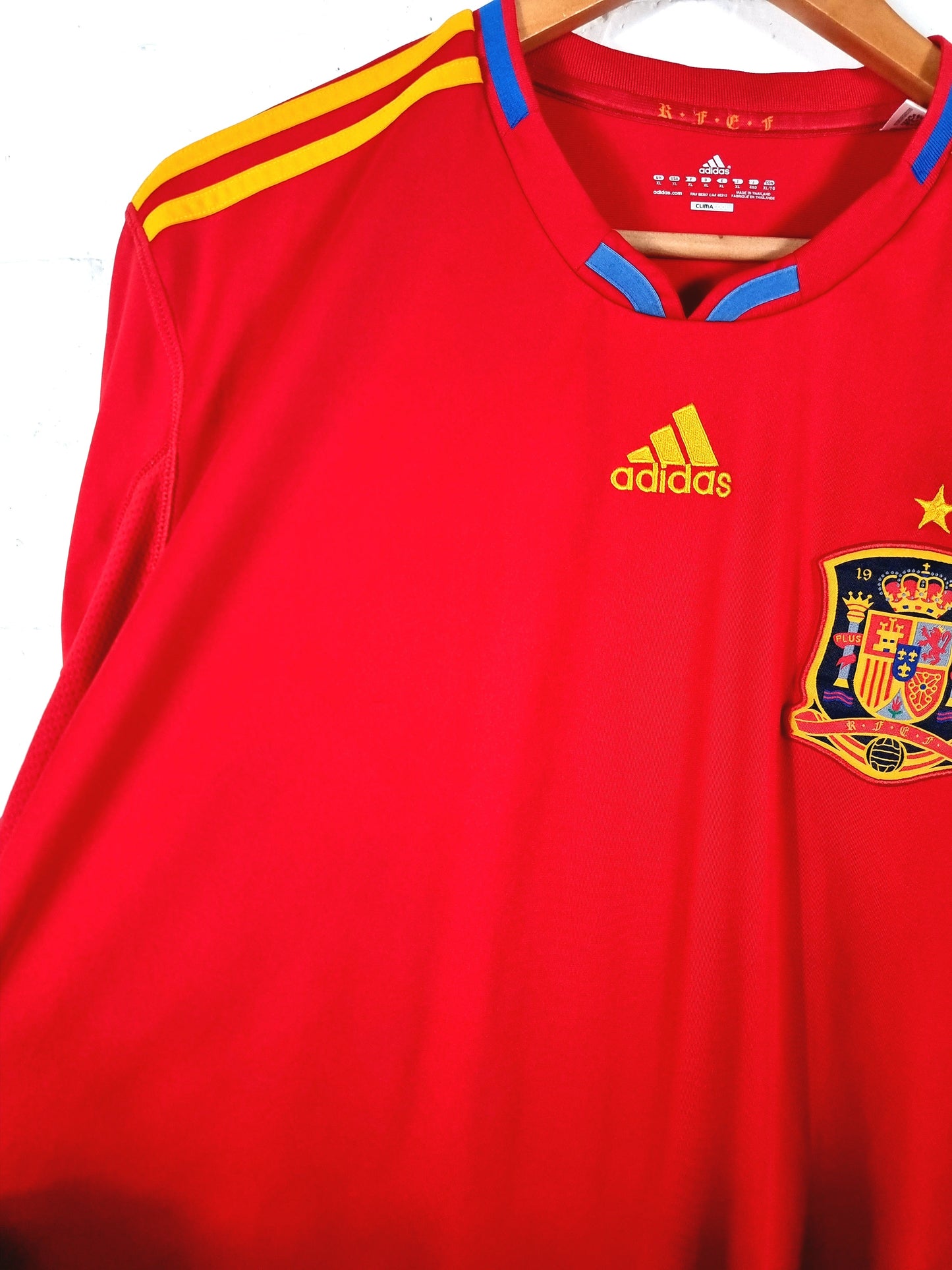 Adidas Spain 2010/11 Home Shirt XL