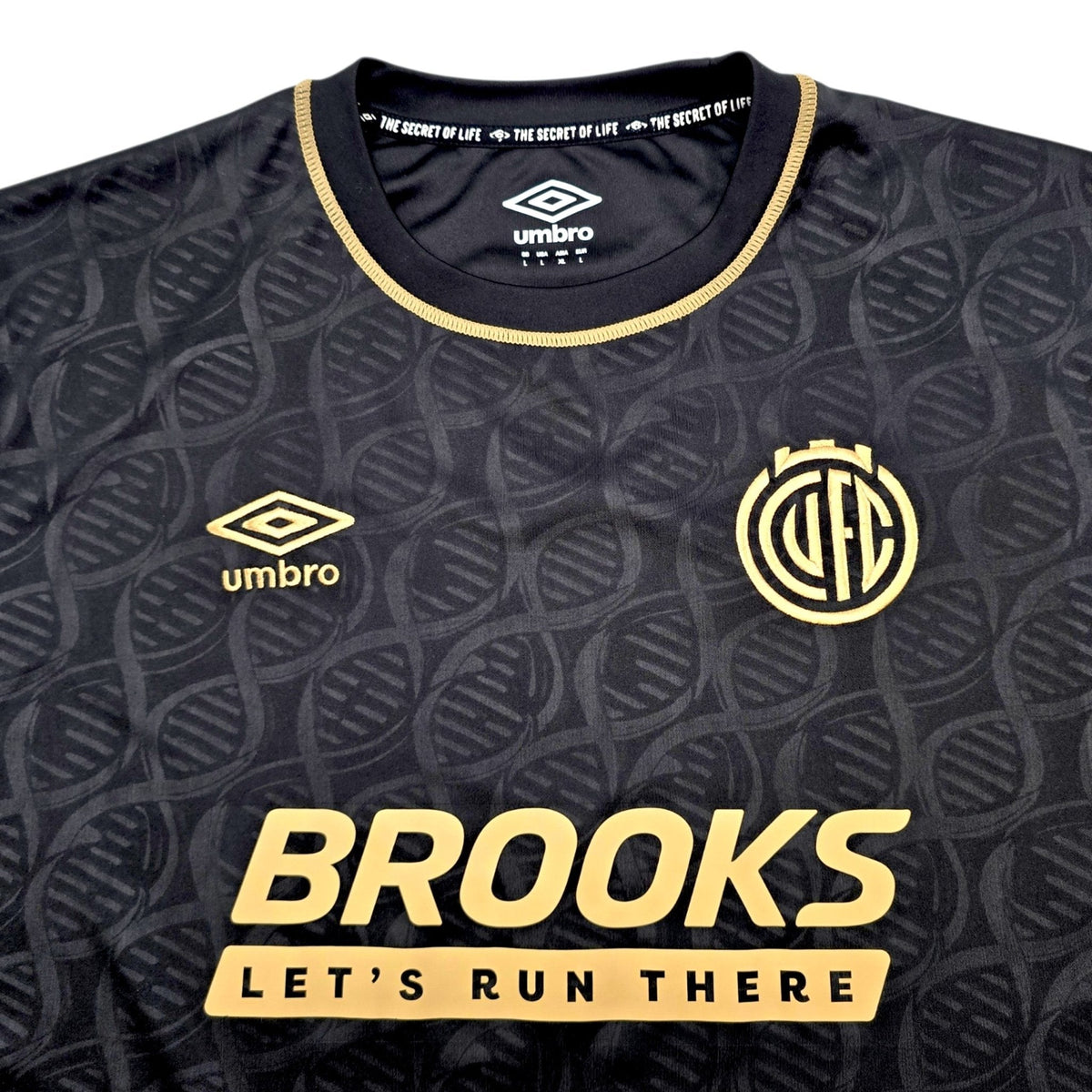 2025/26 Cambridge United Third Football Shirt (L) Umbro