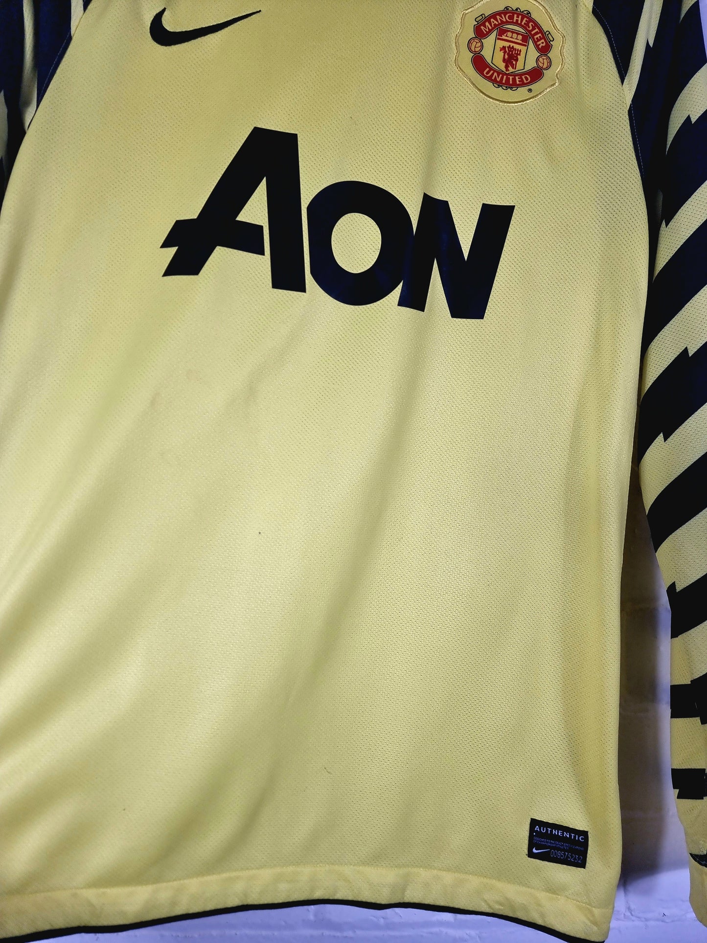 Nike Manchester United 2010/11 Long Sleeve Shirt Medium