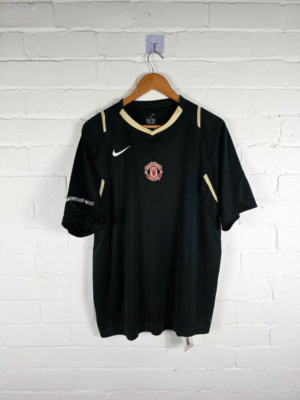 Nike Manchester United 2006/07 Training Shirt Large