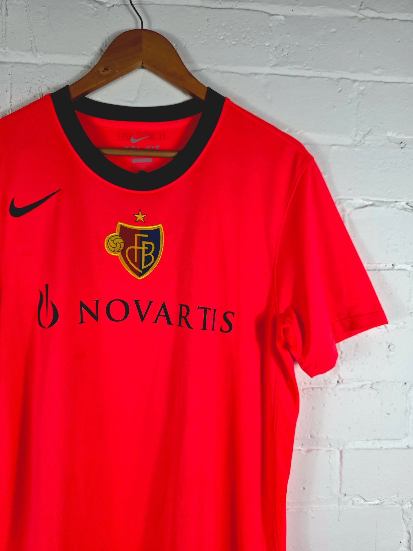 Nike FC Basel 2011/12 Away Shirt Large
