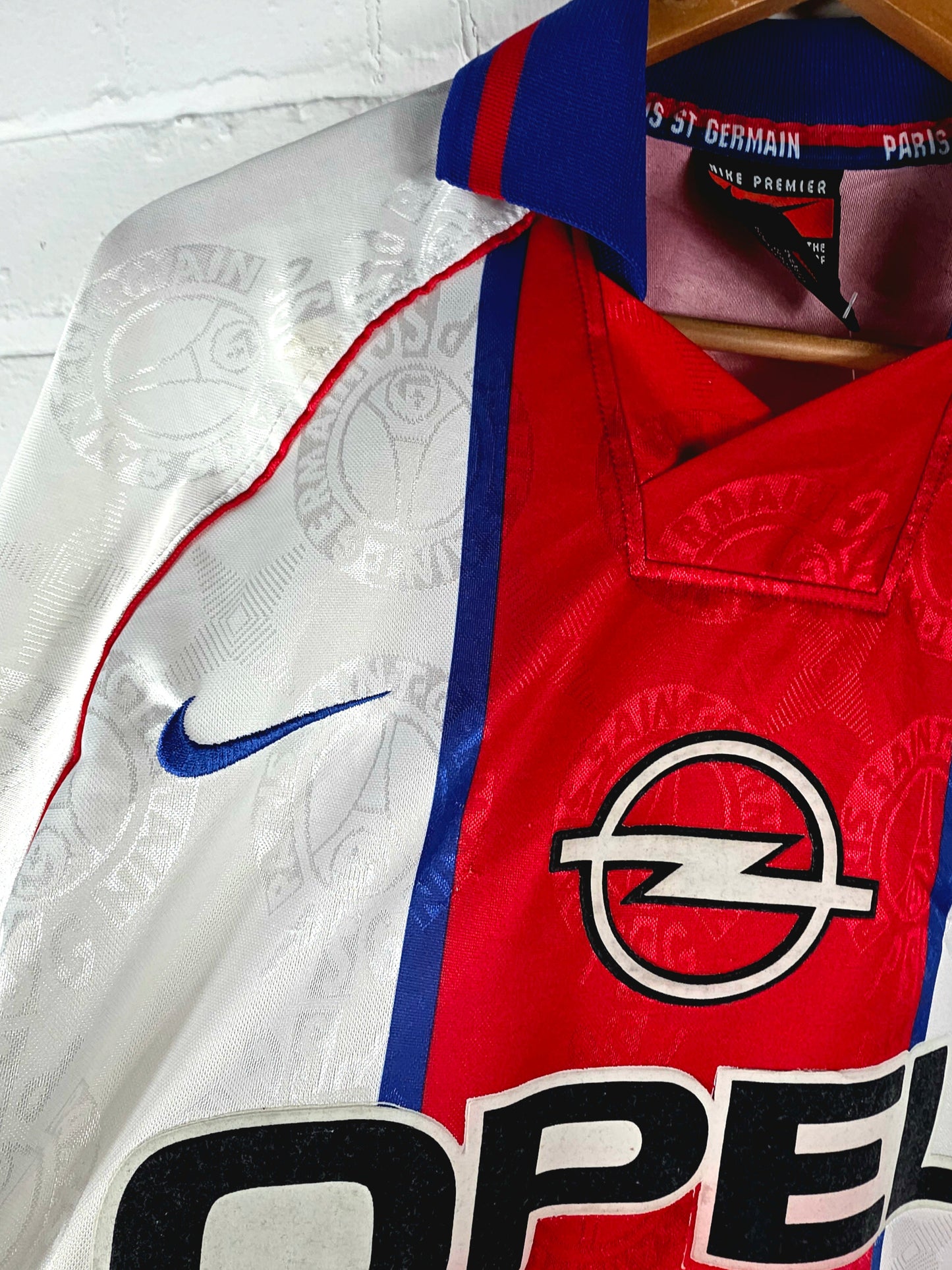 Nike PSG 1996/97 Away Shirt Small