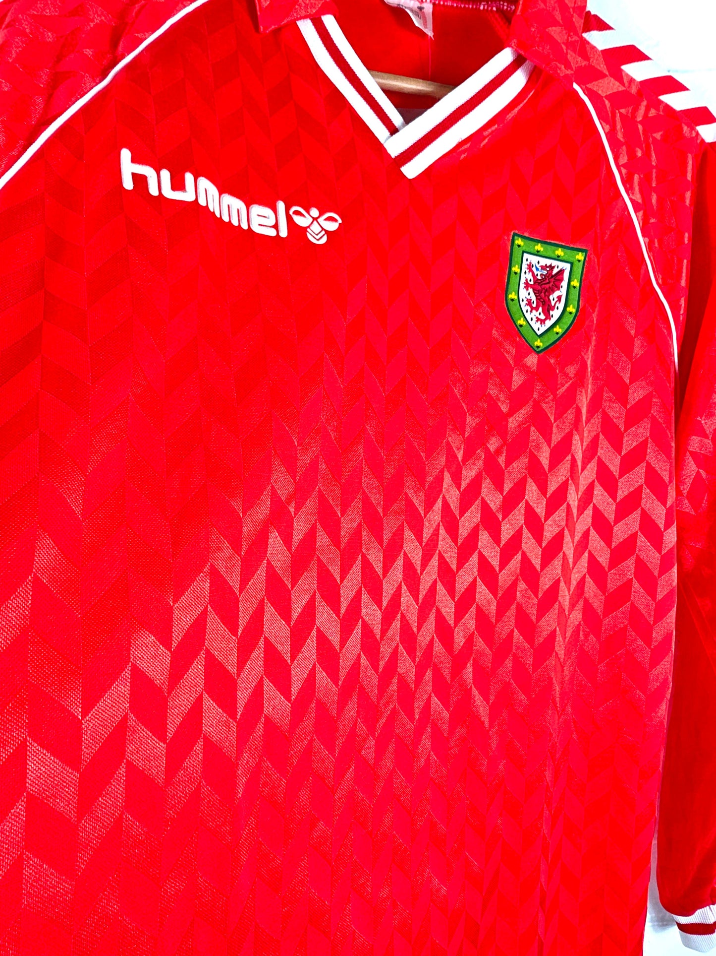 Hummel Wales 1988/90 Long Sleeve Home Shirt Medium