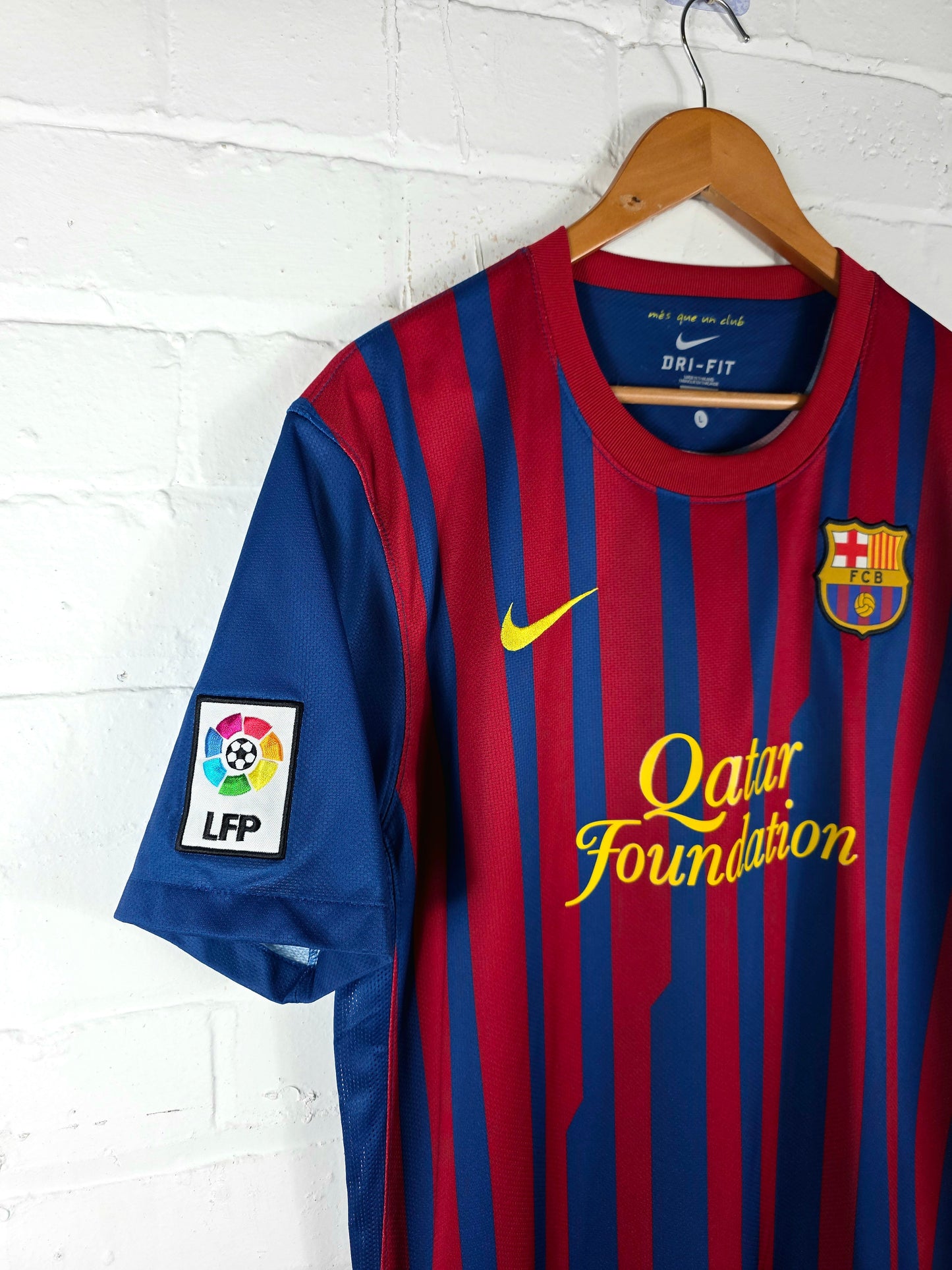 Nike Barcelona 2011/12 Home Shirt Large