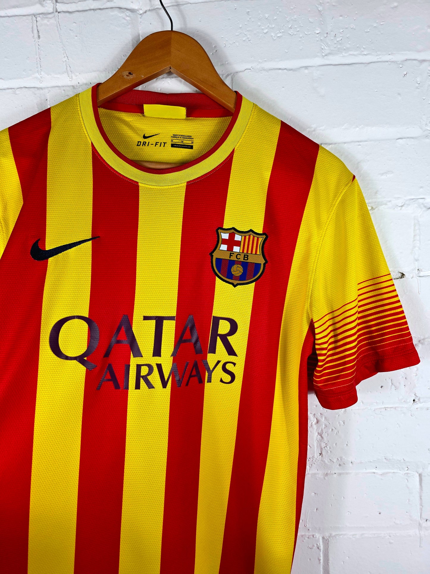 Nike Barcelona 2013/14 Away Shirt Medium