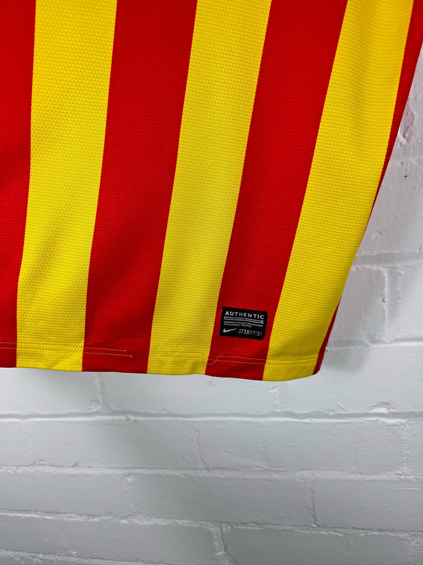 Nike Barcelona 2013/14 Away Shirt Medium