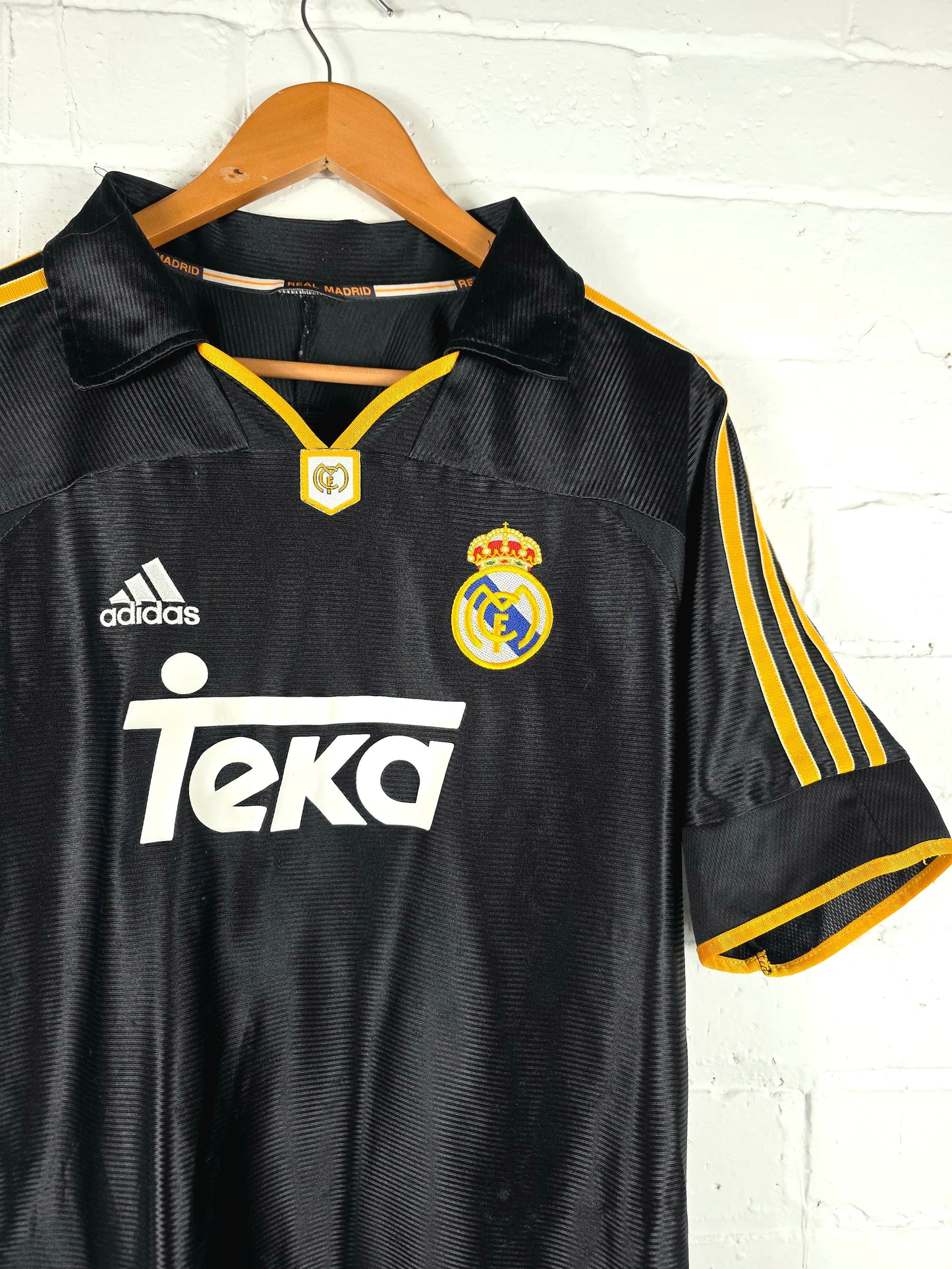 Adidas Real Madrid 1999/01 Away Shirt Medium