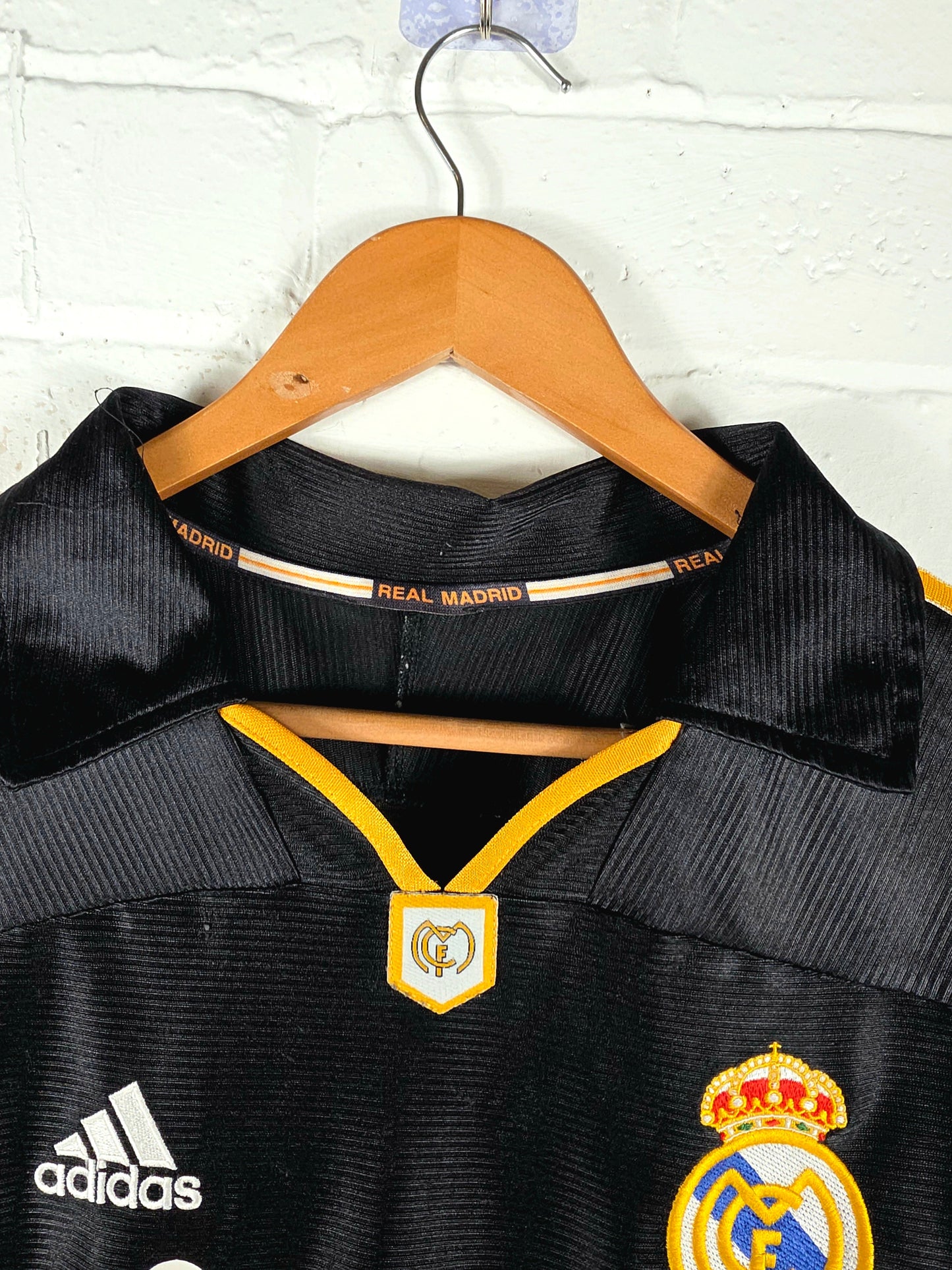 Adidas Real Madrid 1999/01 Away Shirt Medium