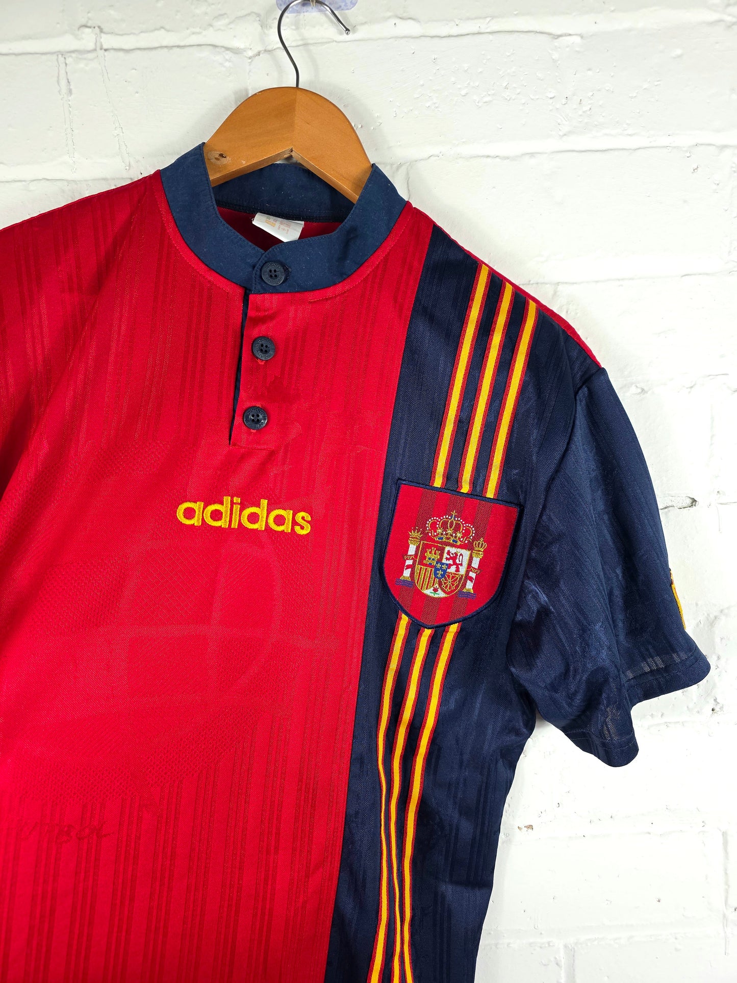 Adidas Spain 1996/98 Home Shirt Medium