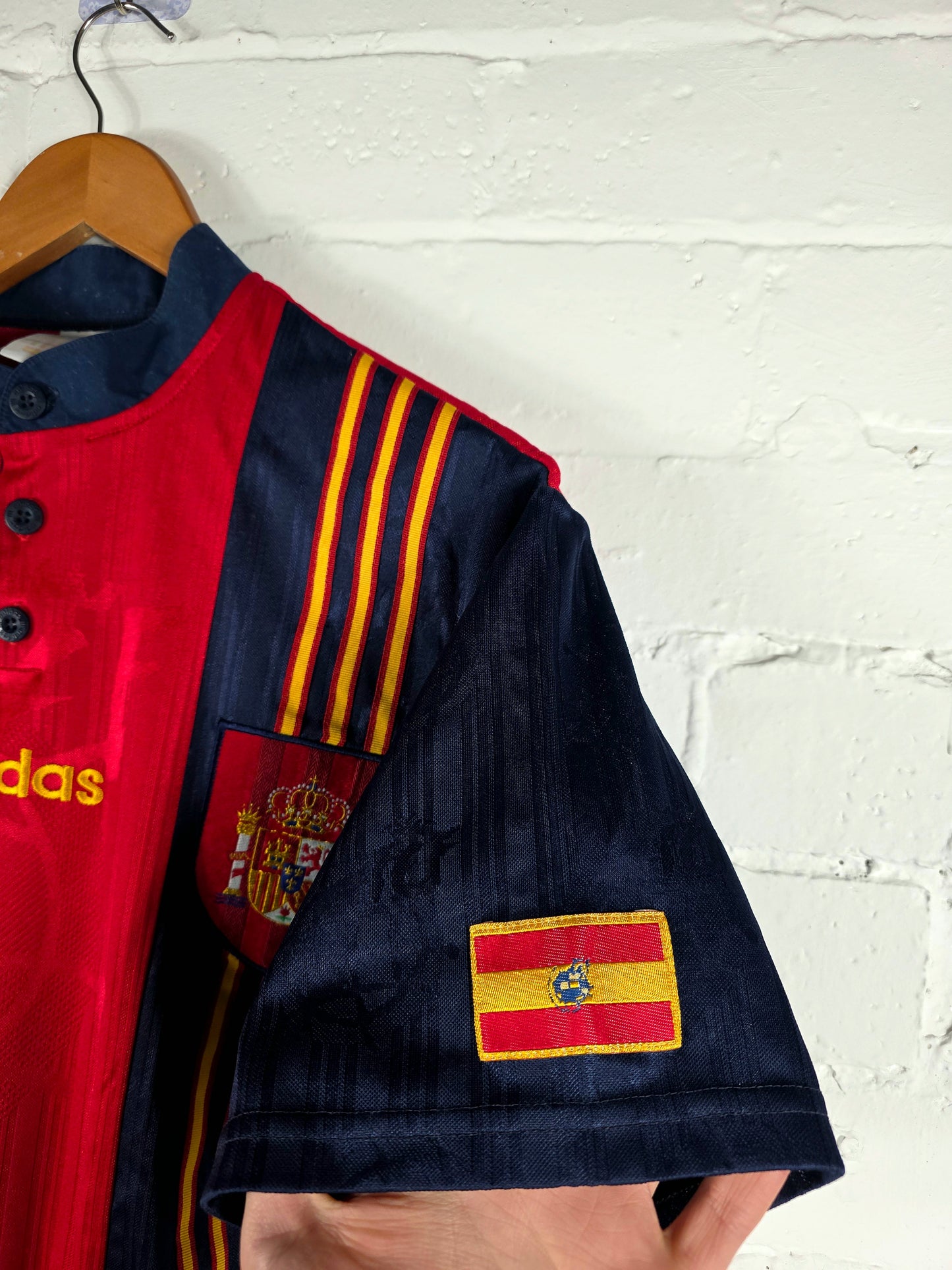 Adidas Spain 1996/98 Home Shirt Medium