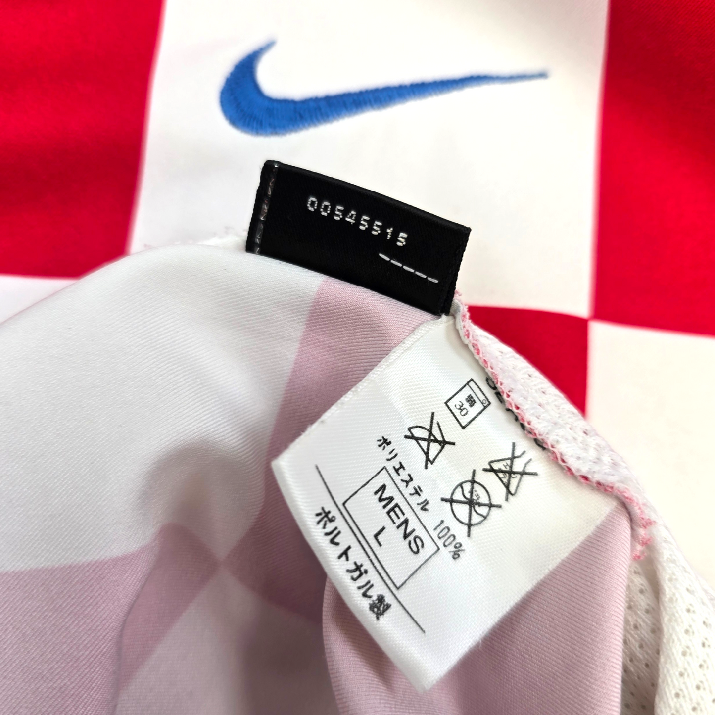 2002/03 Croatia Home Football Shirt (L) Nike #9 Suker